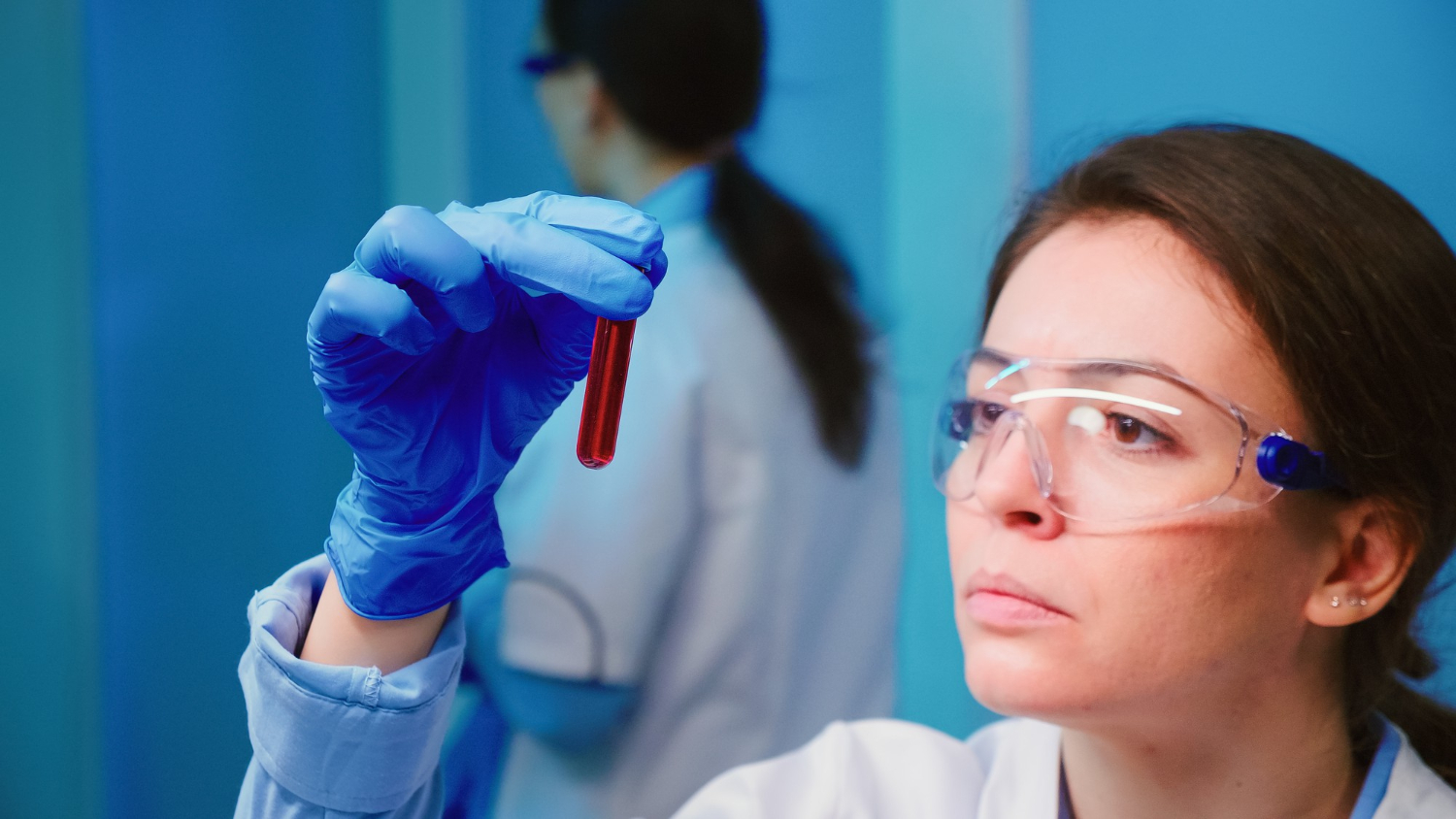 Badanie krwi na choroby weneryczne – jakie testy wykonać?